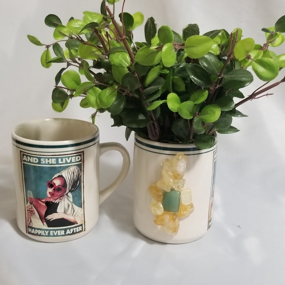 "And She Lived Happily Ever After" on Vintage Cream Gibson Coffee Mug Set 8 oz - Picture 5 of 14